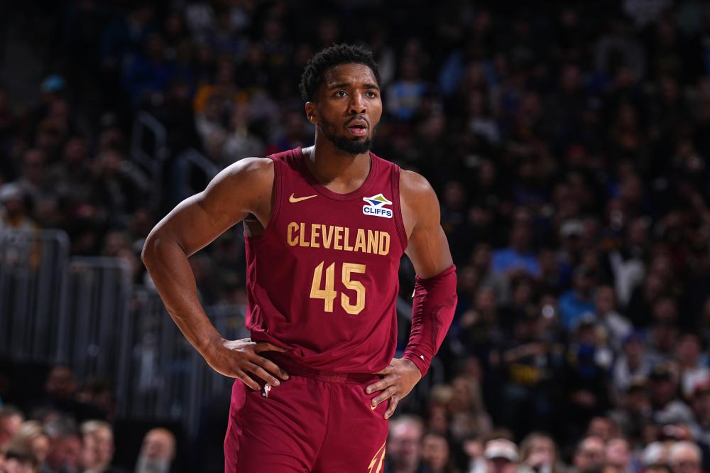 季中继续为 季中继续为