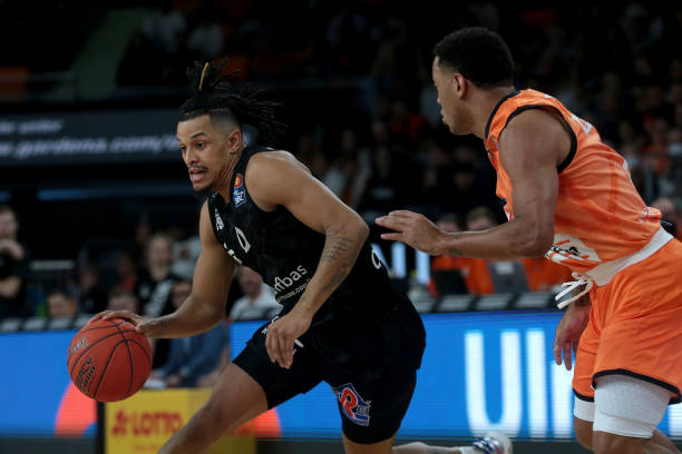 关键细节均 关键细节均